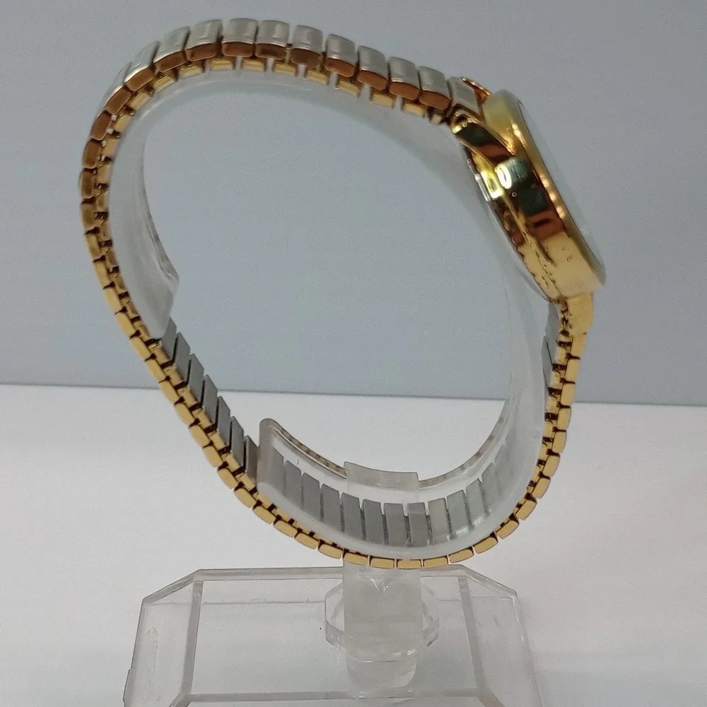 Timex Indiglo Quartz Watch Gold Tone White Dial‎ Date Stretch Band New Battery